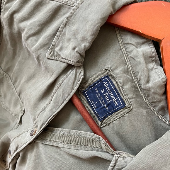 Green Abercrombie Button Up Blouse - Picture 7 of 7